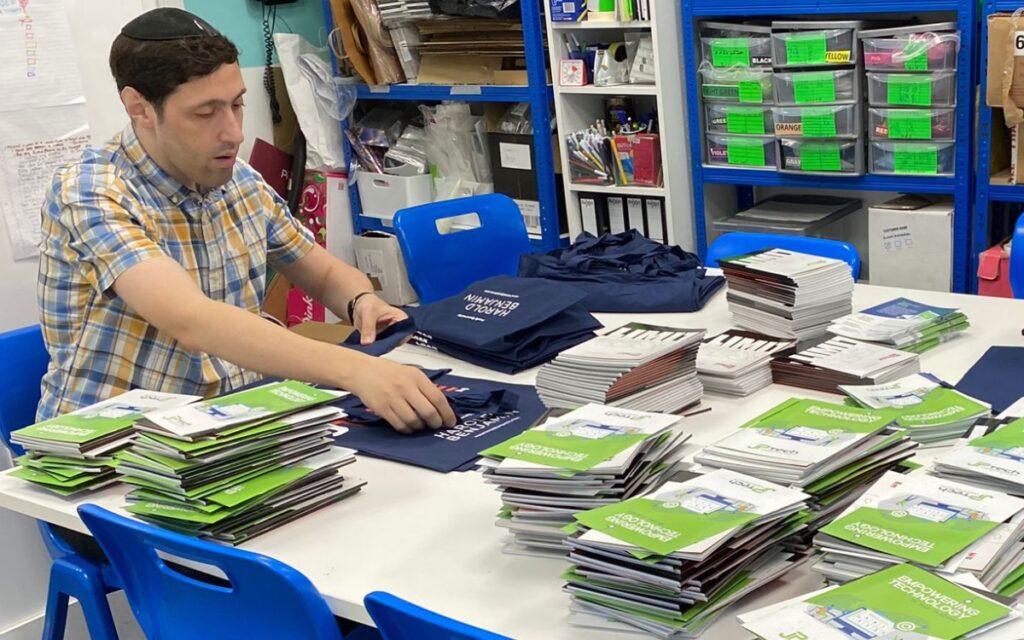 People we support are volunteering too